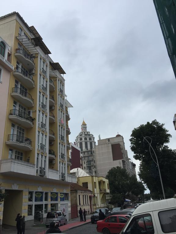 Apartment Pshavela 16 Batumi Eksteriør billede