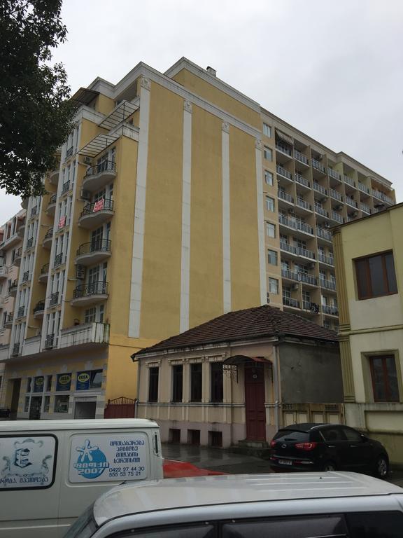 Apartment Pshavela 16 Batumi Eksteriør billede