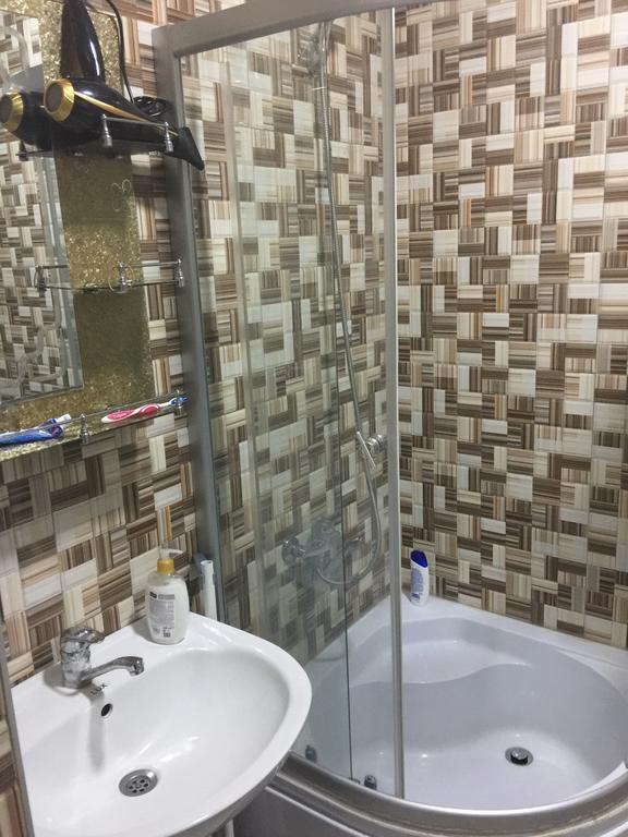 Apartment Pshavela 16 Batumi Eksteriør billede