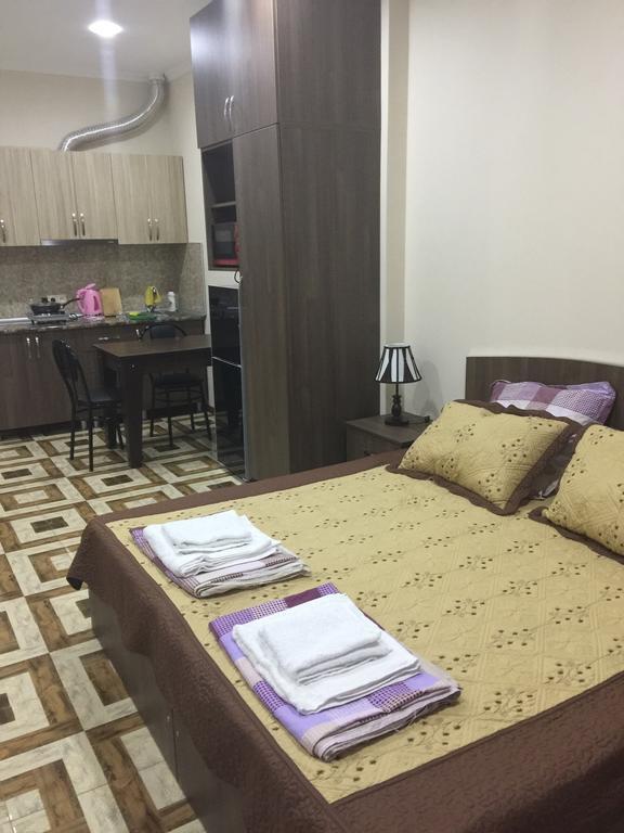 Apartment Pshavela 16 Batumi Eksteriør billede